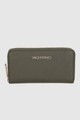 VALENTINO Zielony portfel Ring Re. Zielone portfele damskie Valentino by Mario Valentino, bez wzorów. W wyprzedaży za 199.99 zł.