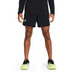 Spodenki do biegania męskie Under Armour Run Everywhere. Czarne szorty męskie Under Armour, bez kołnierzyka. Za 139.99 zł.
