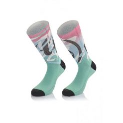 Skarpetki Mb Wear Fun H17 Années 90. Zielone skarpetki męskie MB WEAR, bez wzorów, z materiału. Za 165.00 zł.