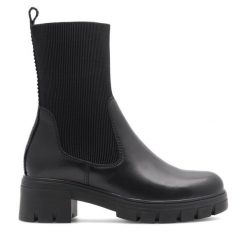 Botki Lasocki. Czarne botki damskie Lasocki, bez obcasa, na słupku, bez zapięcia. Za 249.99 zł.