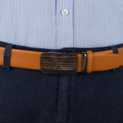 Pasek męski skórzany 3,5 cm klamra automatyczna Beltimore camel 02-563 : Kolory - brązowy, beżowy, Rozmiar pasków - r.115-130 cm. Brązowe paski męskie bez wzorów, ze skóry, wizytowe. Za 64.99 zł.