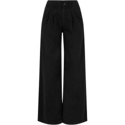 Damskie spodnie dresowe Urban Classics Organic. Czarne spodnie sportowe damskie Urban Classics, z bawełny, do biegania. Za 237.00 zł.