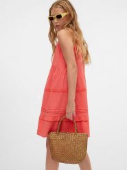 Vero Moda Girl Sukienka "Pretty" w kolorze czerwonym rozmiar: 140. Czerwone sukienki dziewczęce Vero Moda Girl, bez wzorów, z bawełny, bez ramiączek. Za 100.99 zł.
