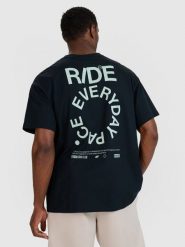 4F T-shirt oversize z nadrukiem męski - czarny XXL. Czarne t-shirty męskie 4f, m, bez wzorów, z bawełny, bez kołnierzyka. W wyprzedaży za 59.99 zł.