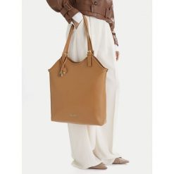 Torebka Nine West. Brązowe torebki klasyczne damskie Nine West, bez wzorów, bez dodatków. Za 199.99 zł.