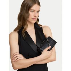 Torebka LAUREN RALPH LAUREN. Czarne torebki klasyczne damskie Lauren Ralph Lauren, bez wzorów, wizytowe, bez kołnierzyka, bez ramiączek. Za 1,599.00 zł.