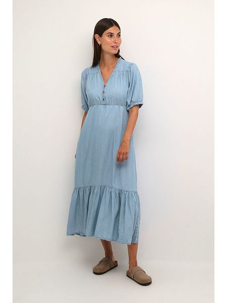 CULTURE Sukienka dżinsowa "Aurelia" w kolorze błękitnym rozmiar: XL. Niebieskie sukienki damskie Culture, xl, bez wzorów, bez kołnierzyka, bez ramiączek, maxi, rozkloszowane. Za 135.81 zł.