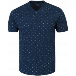 Męski T-Shirt, Dekolt z Guzikami - Pako Jeans - Granatowy, Drobny Wzór. Niebieskie t-shirty męskie Pako Jeans, l, bez wzorów, z bawełny, bez kołnierzyka. Za 89.00 zł.