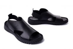 MANITU 910162-01 schwarz, sandały damskie. Czarne sandały damskie Manitu, bez wzorów, ze skóry, bez obcasa. Za 284.90 zł.