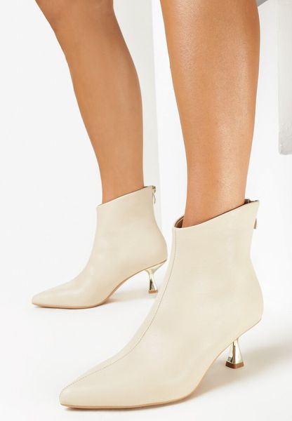 Beżowe Botki na Metalicznym Obcasie Kaczuszka Lechana. Brązowe botki damskie Born2be, z jeansu, eleganckie, bez obcasa, na obcasie, bez zapięcia. Za 89.99 zł.