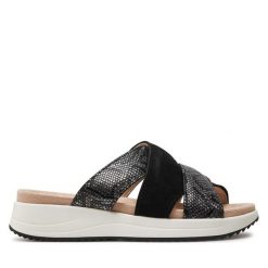 Klapki Caprice. Czarne klapki damskie Caprice, bez wzorów, bez obcasa. Za 339.99 zł.