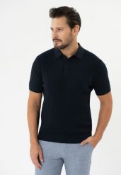 Dzianinowa T-shirt polo O-DRUMI. Niebieskie koszulki polo męskie Volcano, na lato, m, bez wzorów, z bawełny, bez ramiączek. Za 129.99 zł.