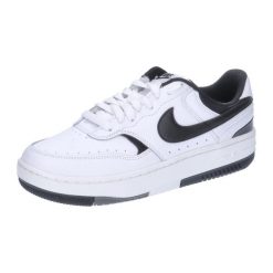 Buty do chodzenia damskie Nike Gamma Force. Białe obuwie do biegania damskie Nike. Za 501.50 zł.
