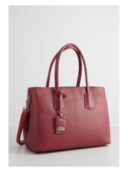 Christian Laurier Skórzana torebka "Pia" w kolorze bordowym - 33 x 30 x 12 cm rozmiar: onesize. Czerwone torebki klasyczne damskie Christian Laurier, bez wzorów, z materiału, bez dodatków. Za 337.45 zł.