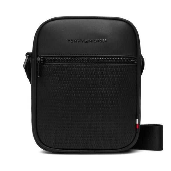Saszetka Tommy Hilfiger. Czarne saszetki męskie Tommy Hilfiger. Za 369.99 zł.