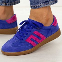 Granatowe skórzane półbuty damskie Filippo Dp7549/26. Niebieskie półbuty damskie Filippo, bez wzorów, z jeansu, biznesowe, bez obcasa, na płaskiej podeszwie. Za 239.00 zł.