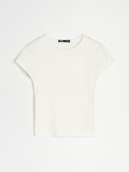Bawełniana prążkowana koszulka z krótkim rękawem - kremowy. Białe t-shirty damskie Sinsay, l, bez wzorów, z bawełny, bez kołnierzyka. Za 19.99 zł.
