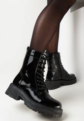 Czarne Lakierowane Botki Workery Ralotta. Czarne botki damskie Born2be, z jeansu, eleganckie, bez obcasa, na płaskiej podeszwie, bez zapięcia. Za 49.99 zł.
