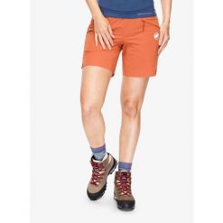 Spodenki turystyczne damskie Mammut Aenergy Light SO Shorts. Czerwone szorty damskie Mammut, bez wzorów, sportowe. Za 319.99 zł.