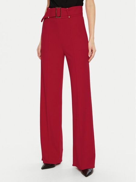 Rinascimento Spodnie materiałowe CFC0121912003 Czerwony Regular Fit. Czerwone spodnie materiałowe damskie RINASCIMENTO, bez wzorów, z materiału. Za 379.99 zł.