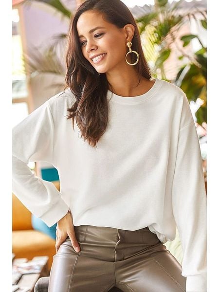 Olalook Bluza w kolorze białym rozmiar: M. Białe bluzy bez kaptura damskie Olalook, m. Za 47.94 zł.