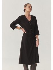 TATUUM Sukienka w kolorze ciemnobrązowym rozmiar: 40. Brązowe sukienki damskie Tatuum, bez wzorów, bez kołnierzyka, bez ramiączek, midi. Za 209.33 zł.