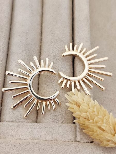 Nakkash Pozłacane kolczyki-wkrętki rozmiar: onesize. Żółte kolczyki damskie Nakkash, pozłacane. Za 78.47 zł.