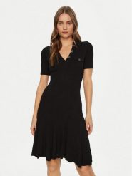 Guess Sukienka dzianinowa W5RK18 Z2U00 Czarny Regular Fit. Czarne sukienki damskie Guess, xxl, z aplikacjami, z dzianiny, bez kołnierzyka, bez ramiączek. Za 259.99 zł.
