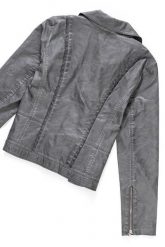 DAMSKA KURTKA SKÓRZANE WRANGLER WOMEN BIKER BLACK W4097WZ01. Czarne kurtki damskie Wrangler, m, bez wzorów, ze skóry ekologicznej, bez kaptura. Za 309.99 zł.