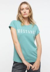 MUSTANG Alina C Logo Tee Damski T-shirt Mineral Blue 1013222 6236. Niebieskie t-shirty damskie Mustang, xs, bez wzorów, bez kołnierzyka. Za 69.99 zł.