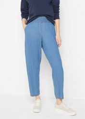 Lekkie jeansy mom, high waist, cropped. Niebieskie jeansy damskie bonprix, z podwyższonym stanem. Za 122.99 zł.