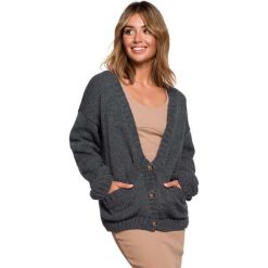 Krótki Rozpinany Kardigan z Kieszeniami - Antracytowy. Szare kardigany damskie MOE, l, bez wzorów, z materiału. Za 238.90 zł.