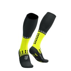 Skarpety do biegania Compressport Full Socks Winter Run. Żółte skarpetki damskie Compressport, bez wzorów. Za 151.99 zł.