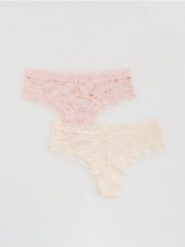 Koronkowe majtki szorty 2 pack - pastelowy róż. Czerwone szorty damskie Reserved, bez wzorów, z koronki. Za 49.99 zł.