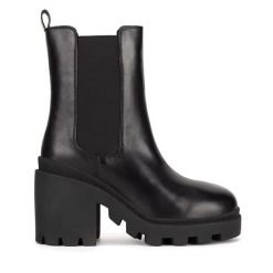 Botki Badura. Czarne botki damskie Badura, bez obcasa, na słupku, bez zapięcia. Za 399.99 zł.