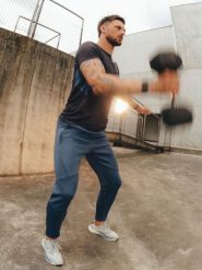 4F Spodnie treningowe szybkoschnące męskie - niebieskie XXL. Niebieskie spodnie sportowe męskie 4f. Za 179.99 zł.