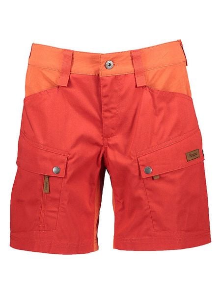 Bergans Szorty funkcyjne "Favor" w kolorze czerwono-pomarańczowym rozmiar: 46. Czerwone spodenki sportowe damskie Bergans, z bawełny, outdoorowe. Za 183.59 zł.