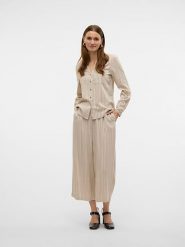 Vero Moda Spodnie w kolorze beżowo-czarnym rozmiar: XS. Brązowe spodnie materiałowe damskie Vero Moda, bez wzorów, z materiału, klasyczne, z podwyższonym stanem. Za 105.45 zł.