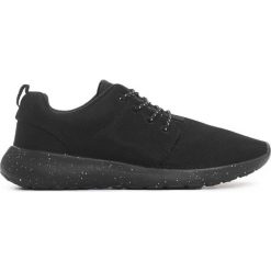 Czarno-Białe Buty Sportowe Preposterous. Białe buty sportowe na co dzień męskie Born2be, bez zapięcia. Za 79.99 zł.