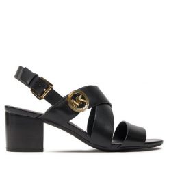 Sandały MICHAEL Michael Kors. Czarne sandały damskie MICHAEL Michael Kors, bez wzorów, bez obcasa, na słupku. Za 549.99 zł.