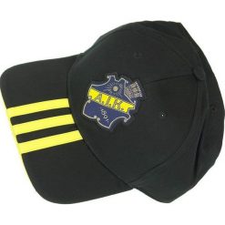 Adidas czapka Aik Cap X33923. Czarne czapki męskie Adidas, bez wzorów, z bawełny. W wyprzedaży za 19.99 zł.
