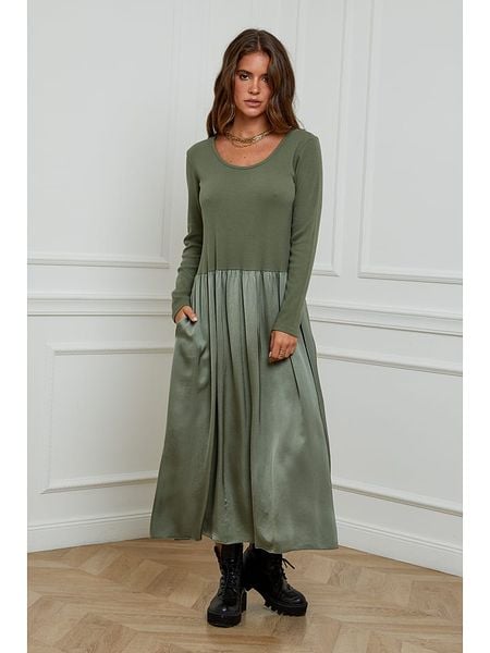 L'armoire de Suzette Sukienka w kolorze khaki rozmiar: 34/36. Brązowe sukienki damskie L'armoire de Suzette, l, bez wzorów, z wiskozy, klasyczne, bez kołnierzyka, bez ramiączek, maxi. Za 174.02 zł.