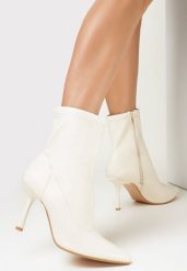 Beżowe Botki na Szpilce z Dopasowaną Cholewką Viku. Brązowe botki damskie Born2be, z koronki, biznesowe, bez obcasa, na obcasie, bez zapięcia. Za 79.99 zł.