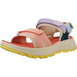Sandały Gioseppo Model 75535g Kolor Wielokolorowy. Czerwone sandały damskie Gioseppo, bez wzorów, z materiału, bez obcasa. Za 229.00 zł.