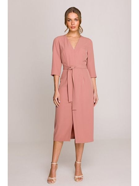 Stylove Sukienka w kolorze jasnoróżowym rozmiar: XXL. Różowe sukienki damskie Stylove, xxl, bez wzorów, z tkaniny, bez kołnierzyka, bez ramiączek, midi. Za 210.32 zł.