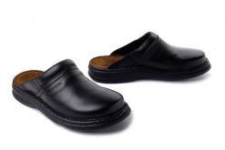 JOSEF SEIBEL 10663 MAX 37 600 schwarz, klapki męskie. Klapki i japonki męskie Josef Seibel, ze skóry. Za 299.90 zł.