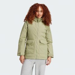 Parka Paveric Fur. Czarne parki damskie Adidas, l, bez wzorów. W wyprzedaży za 449.40 zł.
