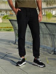 Jeansy jogger - czarny. Czarne jeansy męskie Sinsay. Za 59.99 zł.
