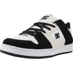 Tenisówki Dc Model Manteca Se Kolor Biały. Białe trampki i tenisówki męskie DC Shoes, bez wzorów, z tkaniny, bez zapięcia. Za 259.99 zł.