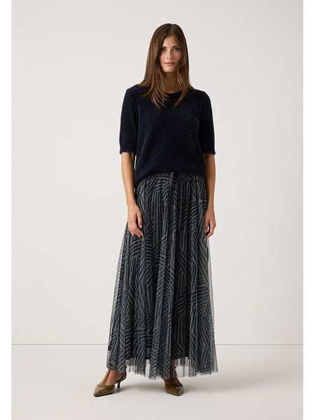 More & More Sweter w kolorze czarnym rozmiar: 44. Czarne swetry klasyczne damskie MORE & MORE, bez kołnierzyka. Za 214.70 zł.